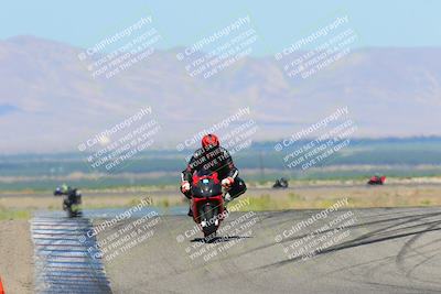 media/May-29-2022-Lets Ride (Sun) [[e8986be515]]/B Group/1020am (Outside Grapevine)/